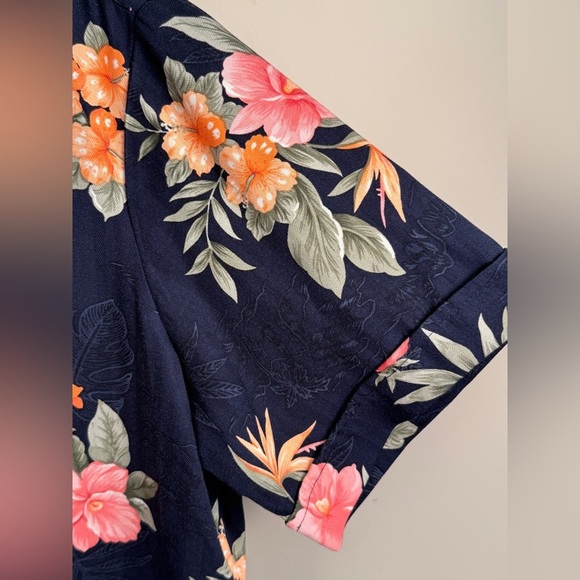 Hawaiian Button Up Blouse Hibiscus Bird of Paradise Navy Floral Jamaica Bay LG - Picture 7 of 12
